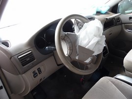 2006 Toyota Sienna LE White 3.3L AT 2WD #Z24720